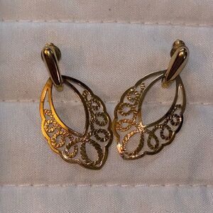 Elegant Goldtone Earrings